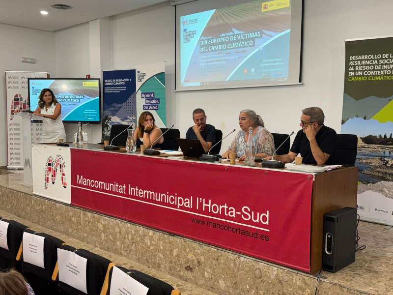 Homenaje a las vctimas por el cambio climtico  Foto: Mancomunitat de lHorta Sud