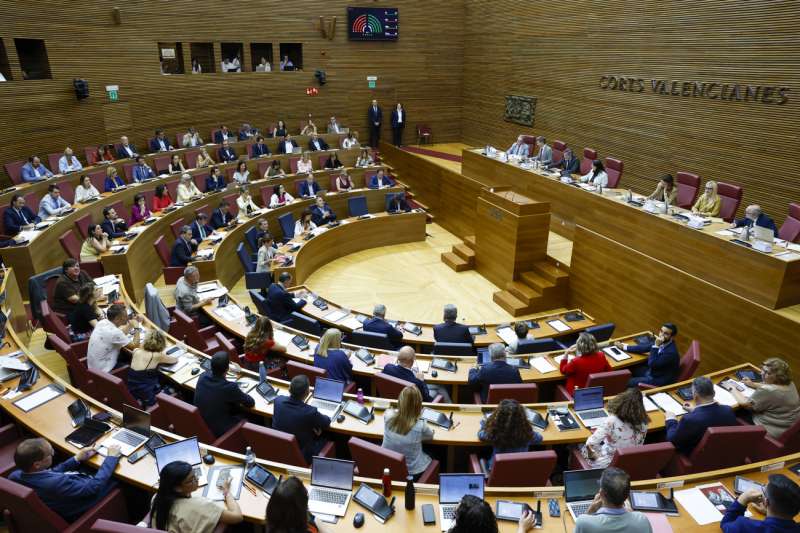  Vista general del pleno de Les Corts Valencianes. EFEAna Escoba