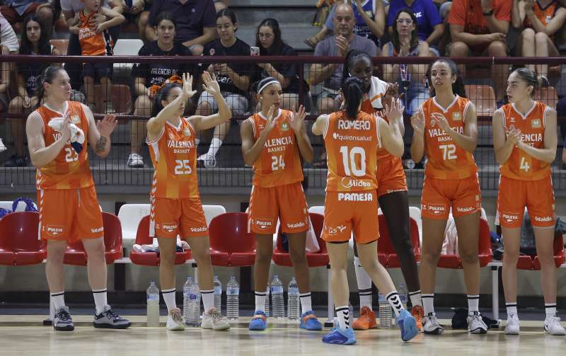 Jugadores de Valncia Basket en un partit.EPDA