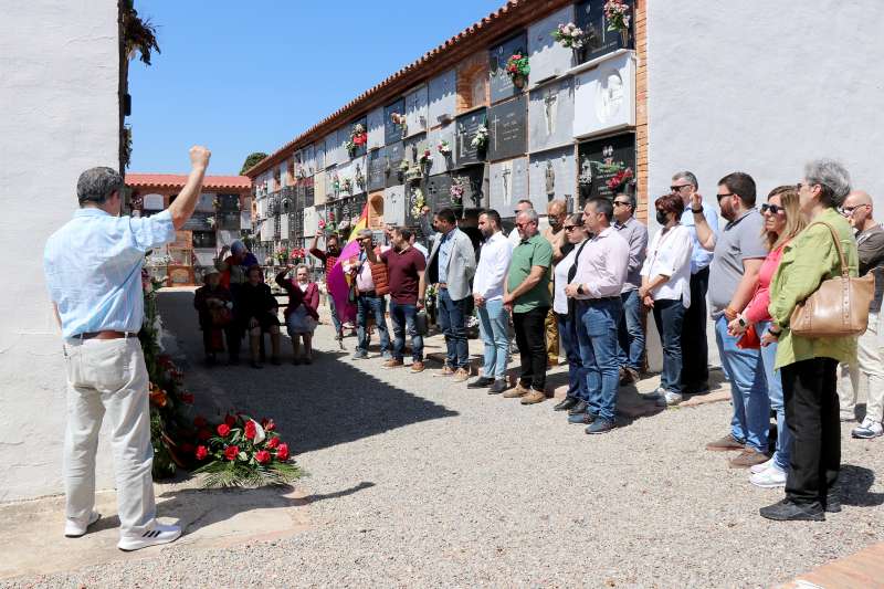 Homenaje a 27 fusilados por el franquismo. / EPDA