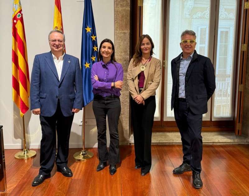 El Consell estima que las deducciones para la compra de cristales graduados y lentes de contacto permitirán un ahorro fiscal de 63,3 millones a los valencianos