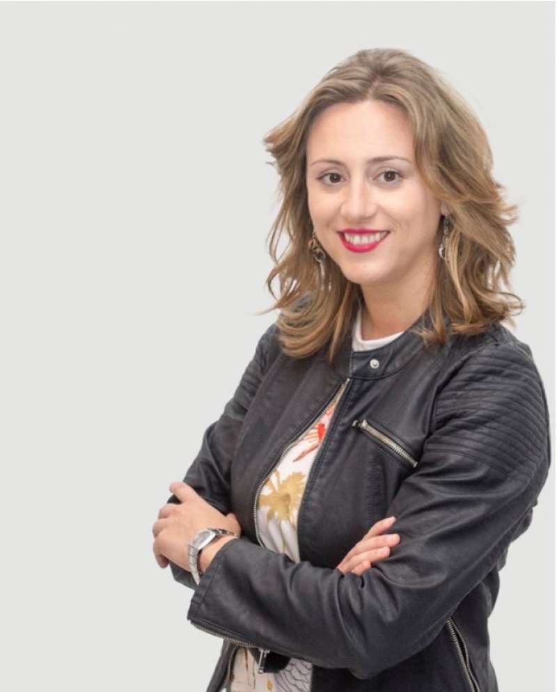 Laura Chuli. EPDA