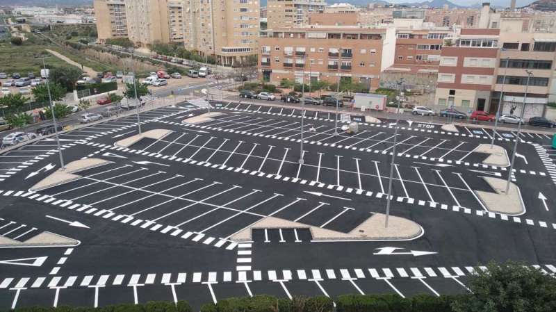 Imagen facilitada por el Ayuntamiento de Alicante de uno de los aparcamientos. EFE
