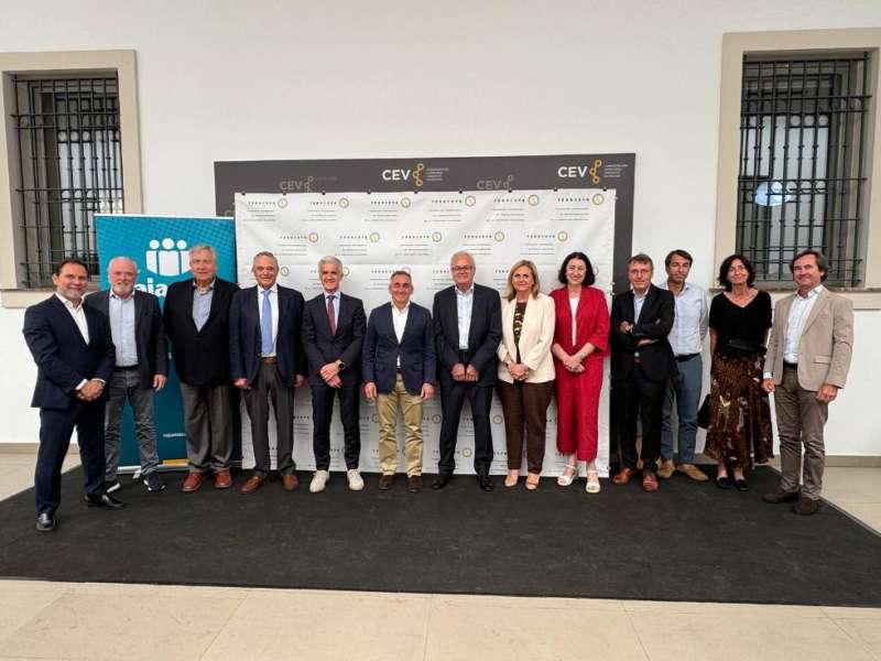 Agricultura concede ayudas por 20,5 millones de euros para impulsar los productos agroalimentarios en la Comunitat Valenciana.  EPDA