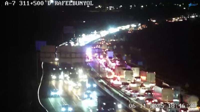 Imgenes de la A-7 a la altura de Rafelbunyol.  DGT