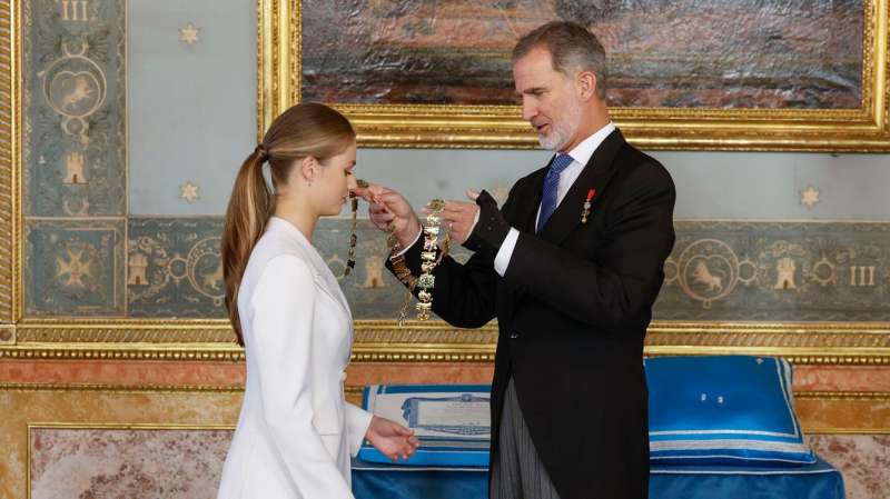 La princesa Leonor y el rey Felipe VI. EFE