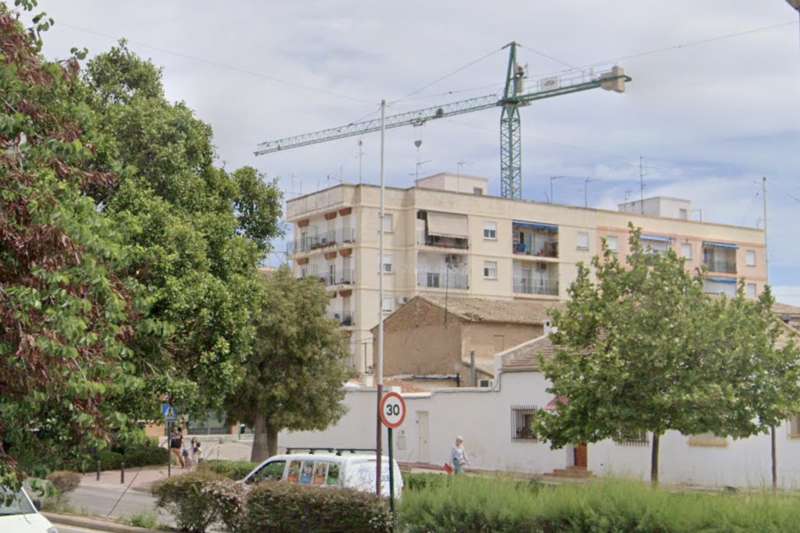 Un bloc de vivendes en obres a lEliana. GOOGLE MAPS