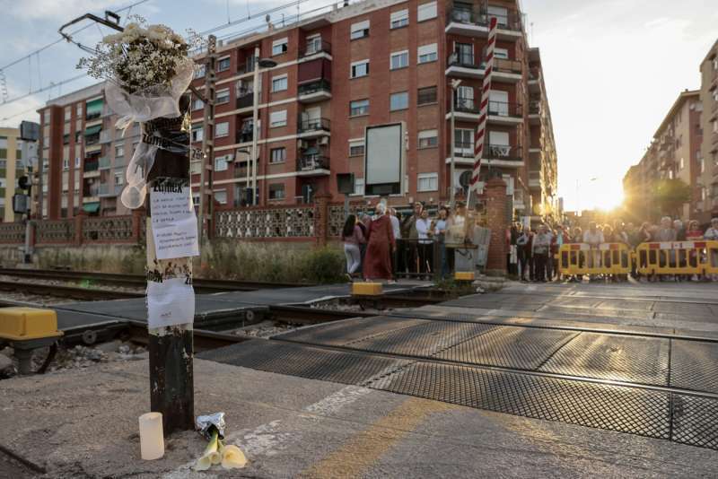 Imagen del paso a nivel de Alfafar, el ms peligroso de Espaa. EPDA