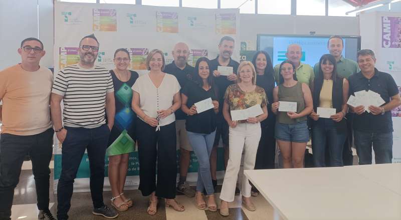 Entrega dacreditacions a les noves empreses. EPDA