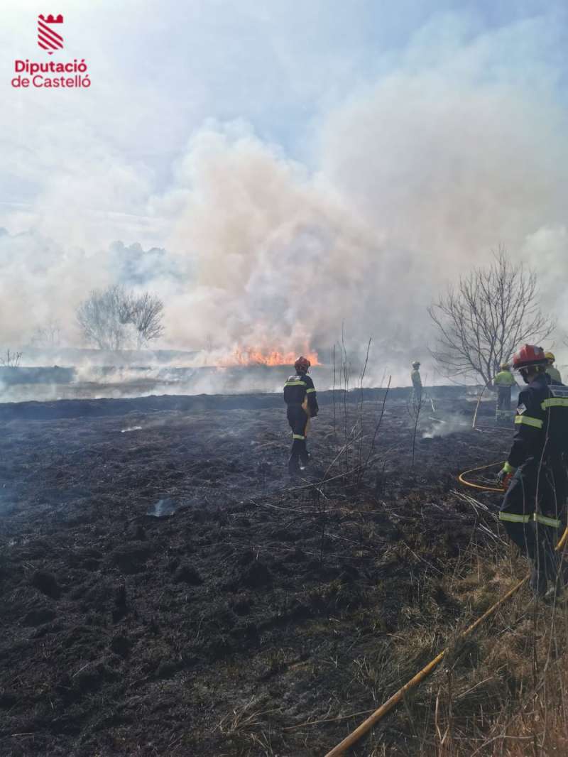 Imagen del incendio publicada en redes sociales por el Consorcio de Bomberos de Castellón. /EFE
