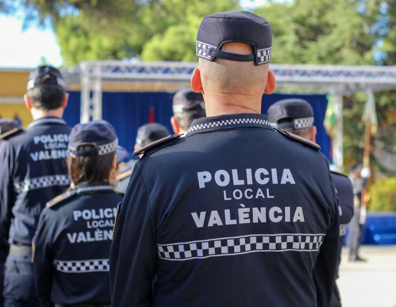 Agentes de la PolicÃ­a Local de Valencia. /EPDA