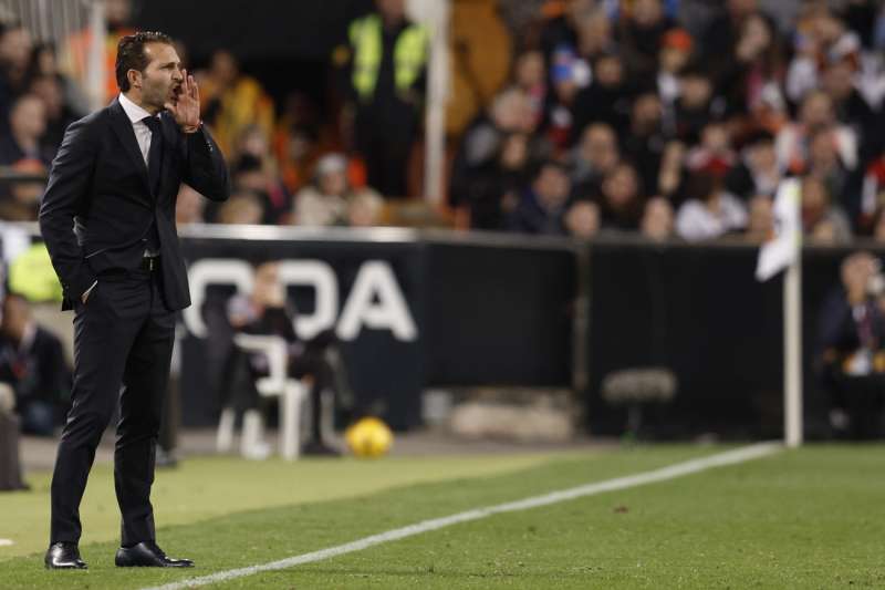 El entrenador del Valencia, Rubén Baraja. EFE/Archivo
