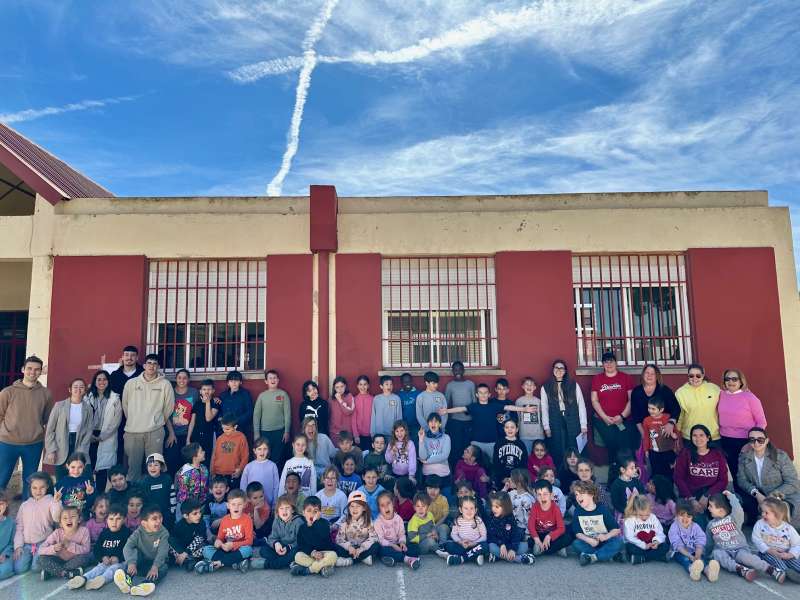 Els xiquets participants en el programa Concilia la Pasqua de Rafelbunyol. EPDA