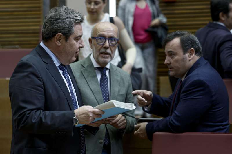 El pleno de Les Corts durante el debate de los segundos presupuestos autonmicos de la legislatura, que ascienden a 32.291 millones de euros, aprobados con los votos del PP y gracias al apoyo de Vox. EFEBiel Alio