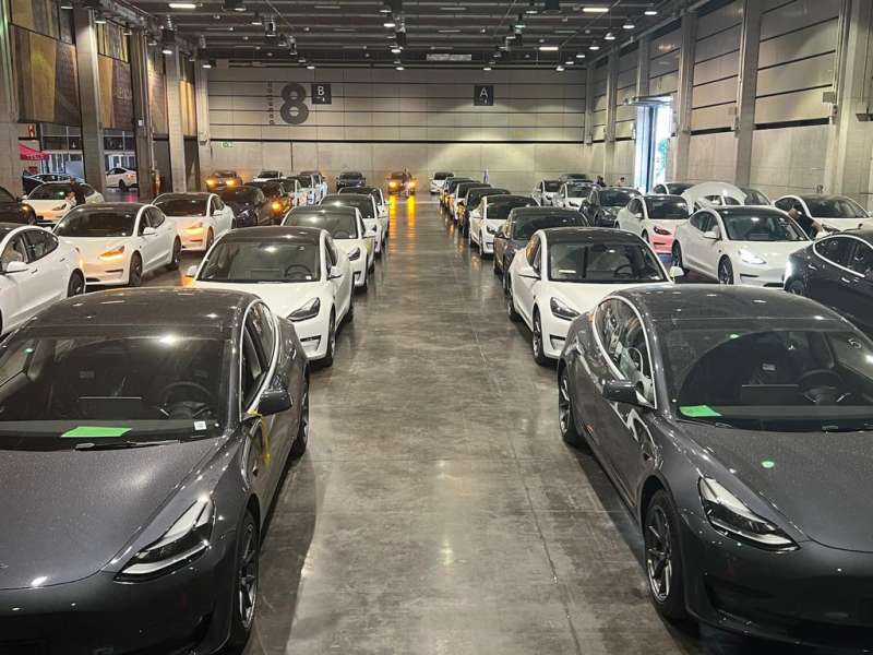 Tesla vuelve a apostar por la amplitud, polivalencia y conexión con los principales nudos de transporte de las instalaciones de Feria Valencia tras la positiva experiencia del año pasado. /EPDA