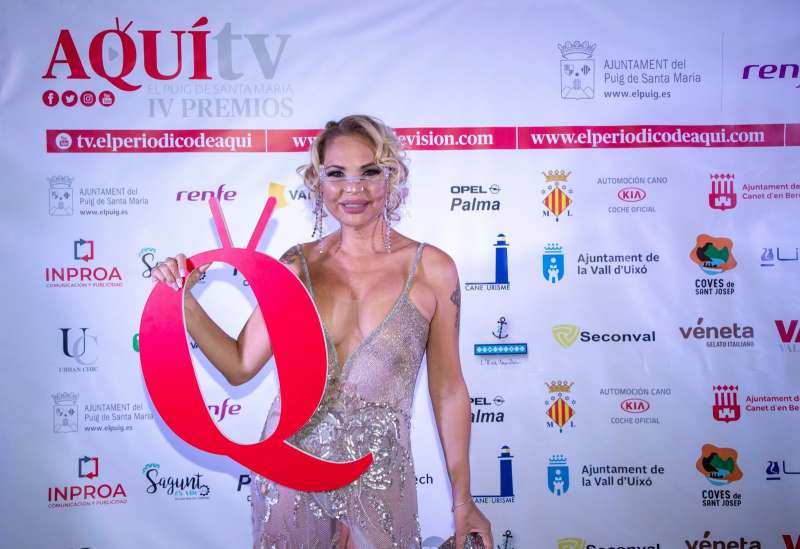 La actriz Isabel Torres en la gala de los Premios Nacionales AquÃ­ TV. / EPDA