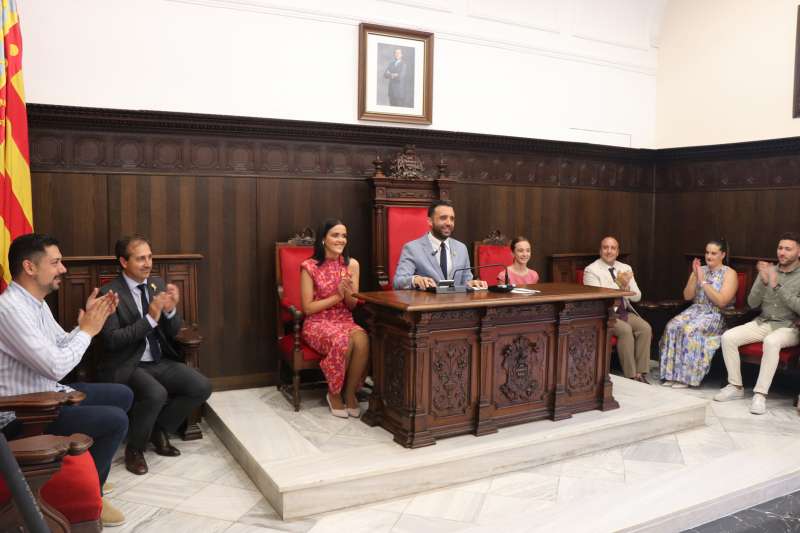 El alcalde de Sagunto, Daro Moreno, hace la llamada a las escogidas. EPDA