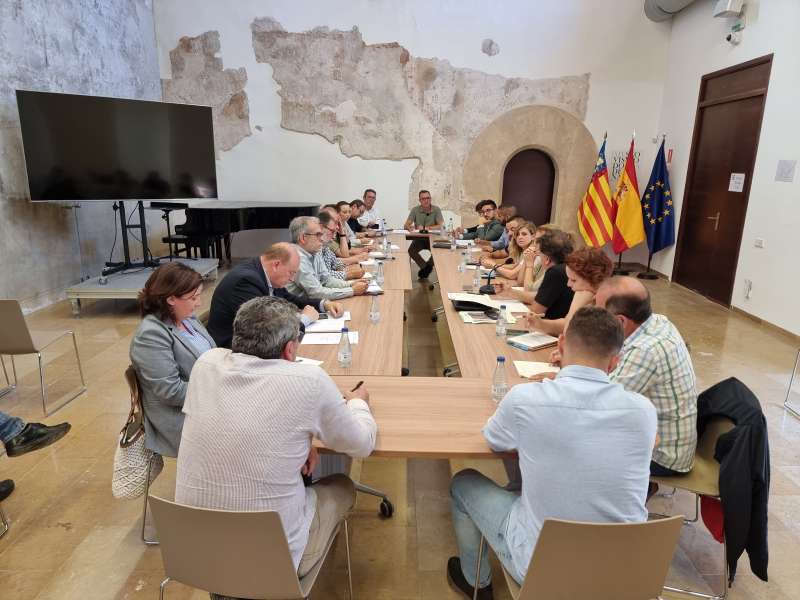 23ª Asamblea general del la Asociación de Municipios Vinculados al Parque Natural del Túria celebrada en el Castell de Riba-roja de Túria. /EPDA