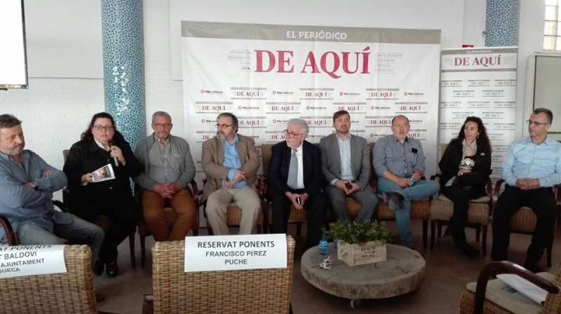 Algunos de los ponentes de las II Jornadas sobre la Albufera de El Periódico de Aquí. EPDA Algunos de los ponentes de las II Jornadas sobre la Albufera de El Periódico de Aquí. EPDA