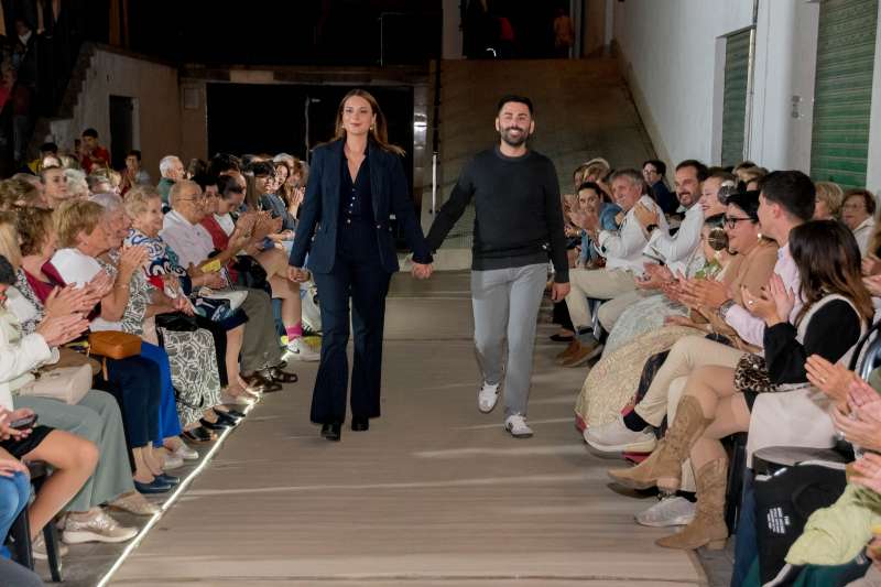 Uno de los desfiles en la pasarela solidaria del ao pasado.  Foto: Falla El Palleter