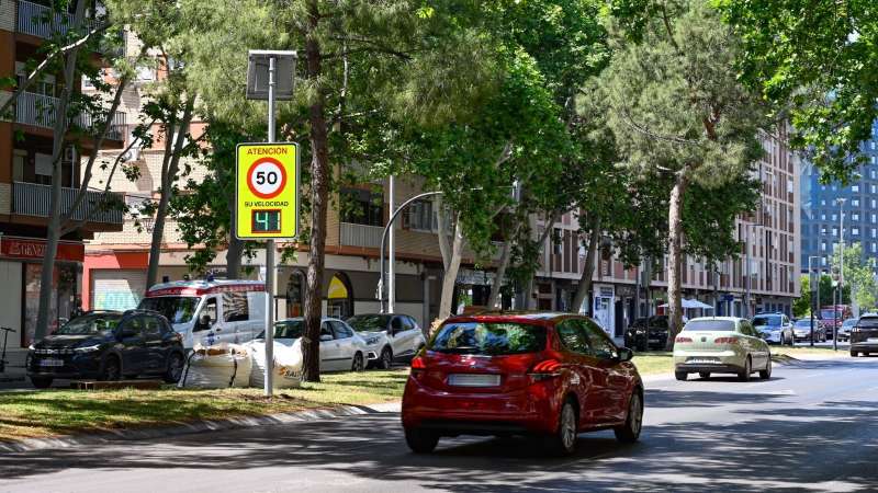 Radar instalado en la avenida del General Avilés. /EPDA
