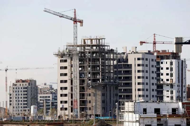 Vista de varios bloques de viviendas en construcciÃ³n, en una imagen de archivo. EFE/Chema Moya
