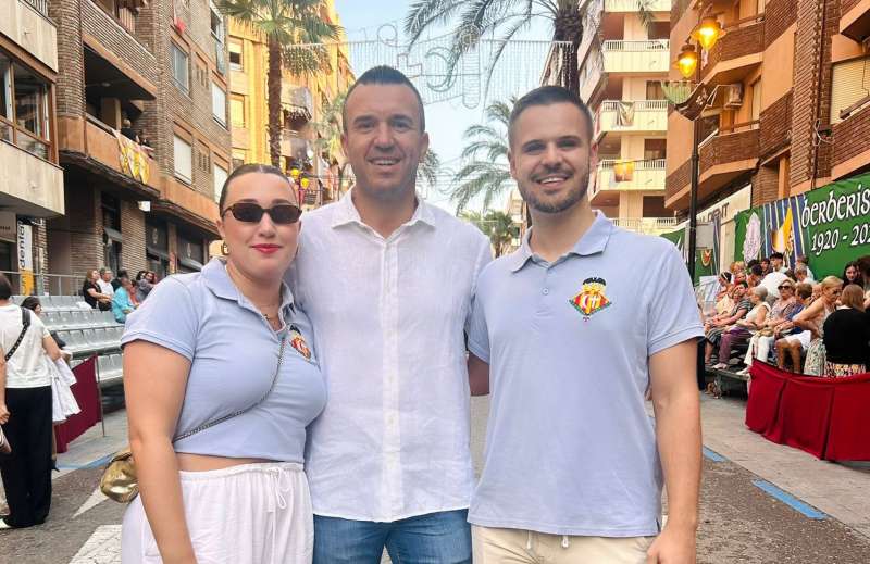 Sofa Caballer, Abanderada Cristiana; Vicente Momp, Presidente de la Diputacin; Patrick Salvador, Presidente de la Junta de Moros y Cristianos, en las fiestas de Moros y Cristianos de Ontinyent.  EPDA