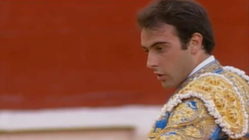 Enrique Ponce al m a m.EPDA