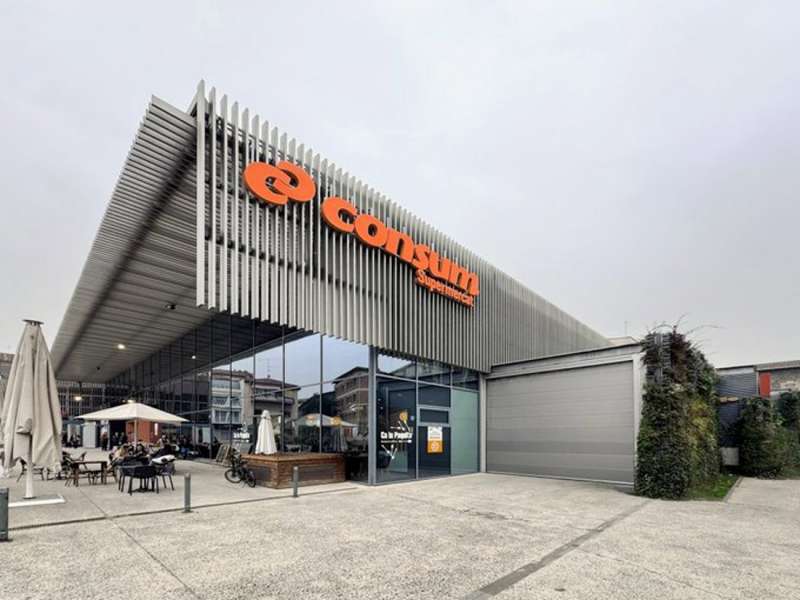 Imagen corporativa de un supermercado Consum. EFEConsum
