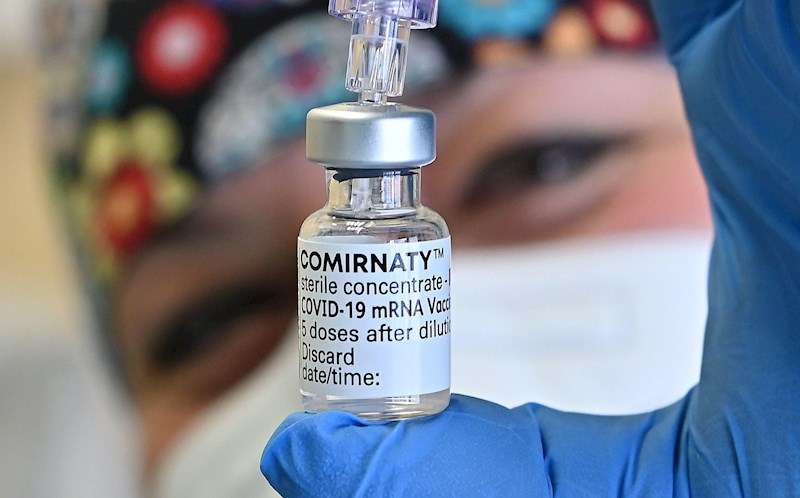 La inmunización sigue permitiendo la gripalización de la COVID-19. /EPDA