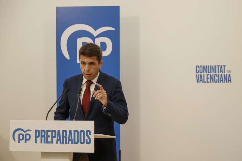El presidente del Partido Popular de la Comunitat Valenciana, Carlos Mazón, durante una rueda de prensa. /EFE
