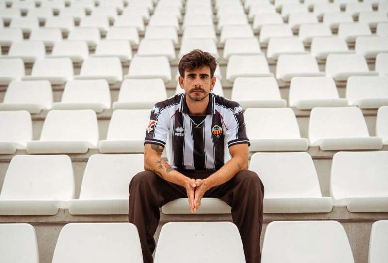 La camiseta del Castellón para la temporada 2025-26 CD Castellón/EFE
