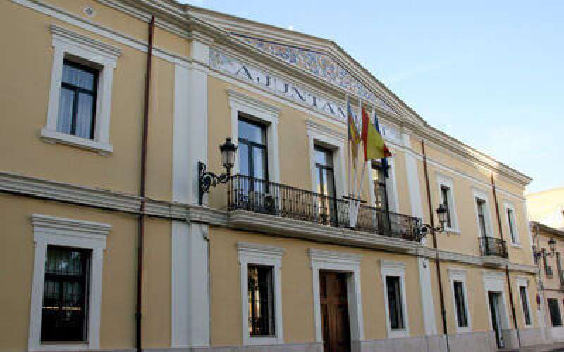La fachada del ayuntamiento. EPDA