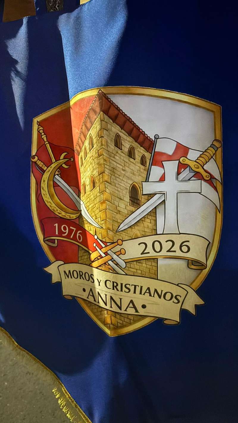 Banderín 50 aniversario de los Moros y Cristianos de Anna./ Templarios Anna