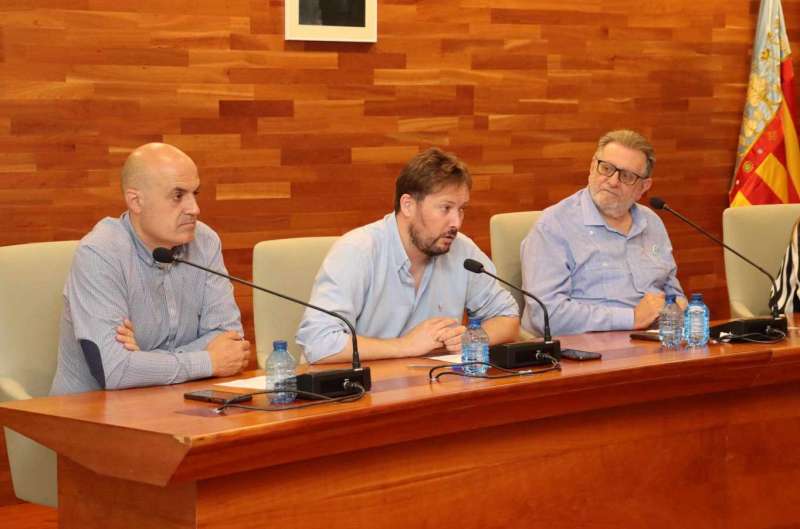 El concejal de Empleo, Andrés Campos, en rueda de prensa. EPDA
