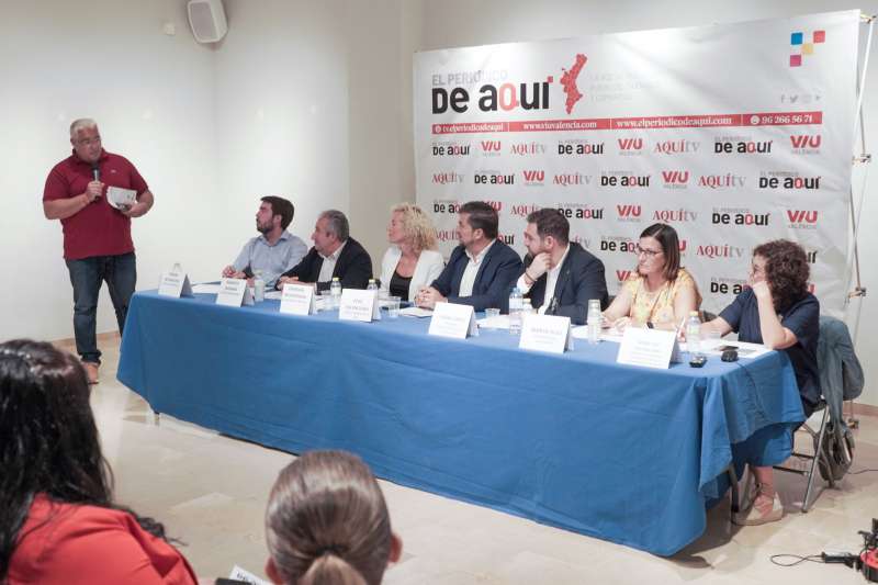 El diputado Pedro Cuesta en su intervención. Ana Gausach