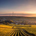 Paisaje agrícola en una comarca rural, uno de los territorios que dependen de la financiación europea del programa LEADER. / EPDA