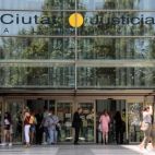 Entrada de la Audiencia Provincial de Valencia. / Foto: EFE
