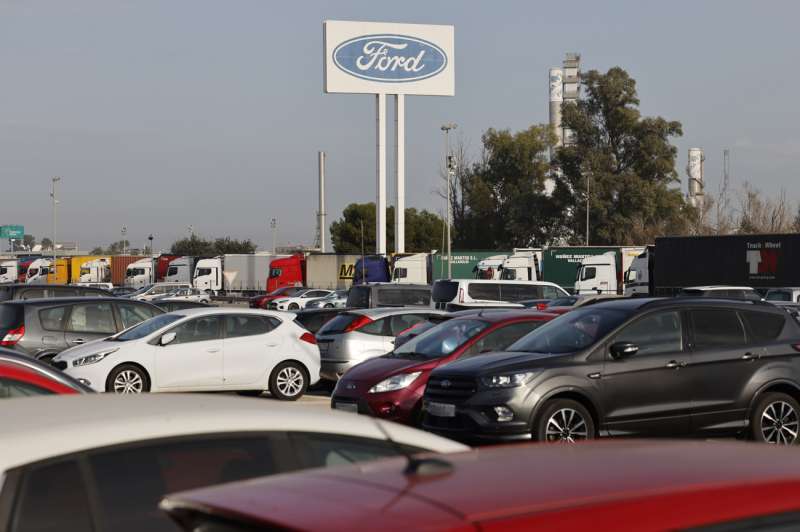 Imagen de archivo del exterior de la factoría Ford en Almussafes (Valencia). EFE/ Ana Escobar
