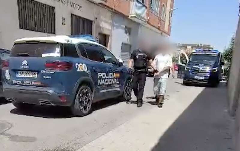 Un instante durante la detención de los cabecillas de la banda. /EPDA