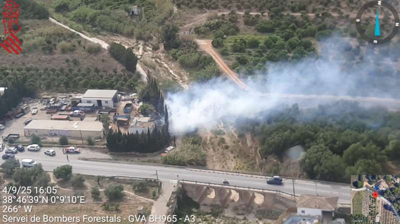 Imagen del incendio a las 16:05h./EPDA