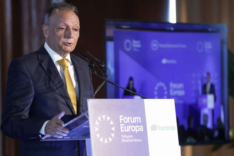 El presidente de la Confederación Empresarial de la Comunitat Valenciana (CEV), Salvador Navarro, interviene en el Fórum Europa Tribuna Mediterránea el pasado 6 de febrero. EFE/Miguel Ángel Polo/Archivo