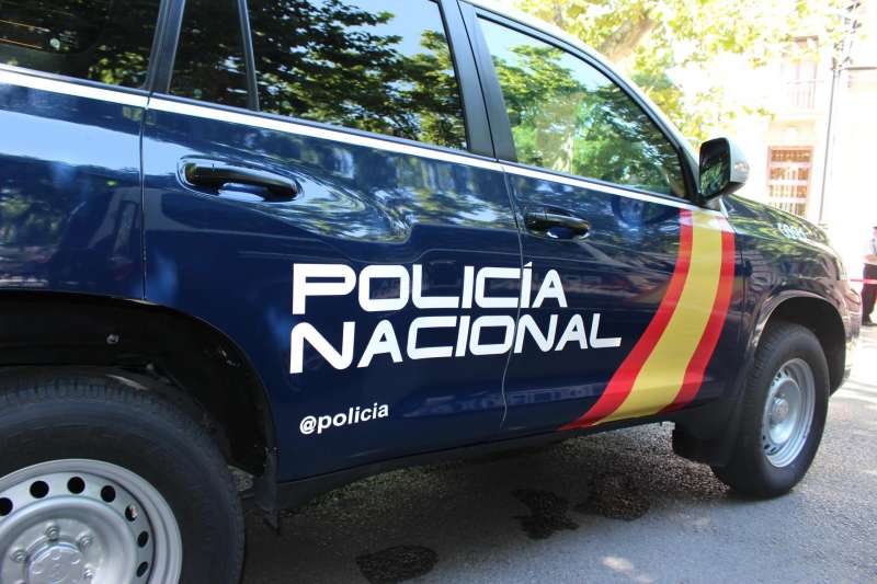 Imagen de archivo de un vehículo de la Policía Nacional. / EFE
