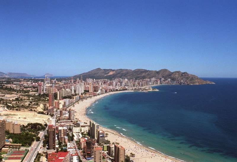 Vista de Benidorm./ Archivo/ EFE/ Claudia Munaiz