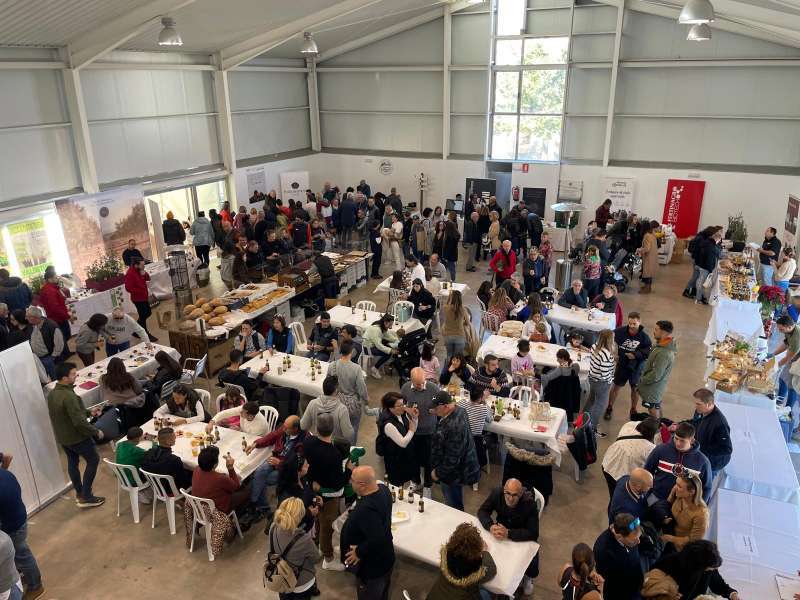 Pasada edición de la Feria de la Trufa de El Toro / EPDA