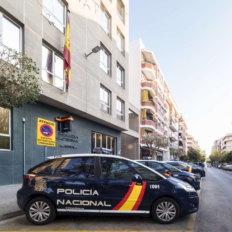 Imagen de la comisaría de Gandia. / EPDA