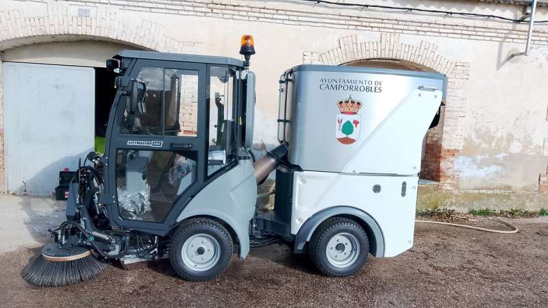 Foto de la nueva barredora de Camporrobles/ EPDA