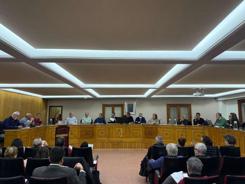 Pleno del 30 de diciembre del Ayuntamiento de Chiva. /EPDA