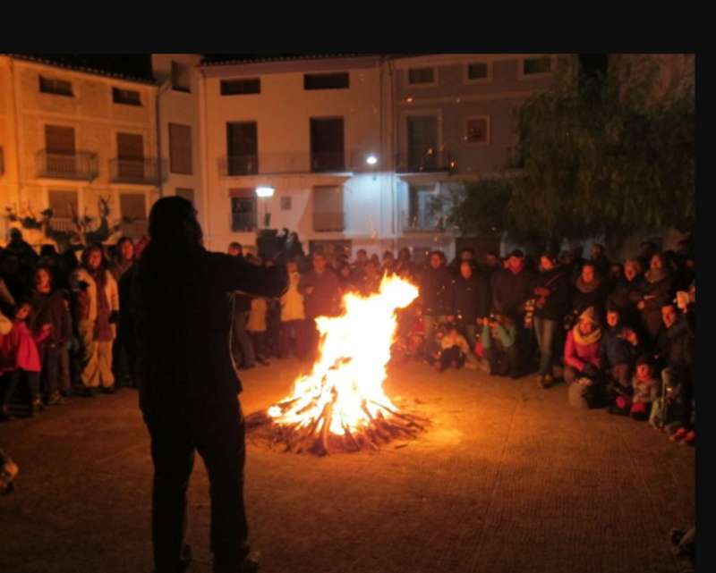Celebración de San Antón en Chelva. / EPDA