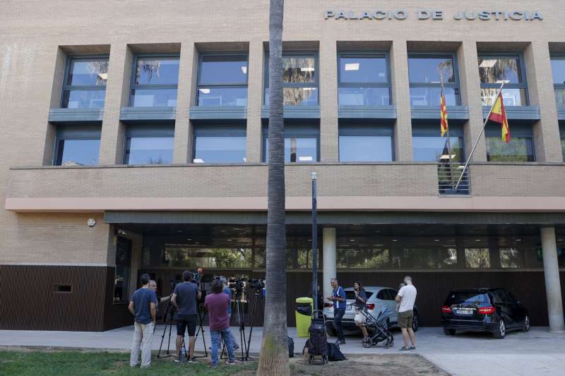 Vista general del Palacio de Justicia de Catarroja donde se instruye la causa penal por la gestión de la dana. EFE/Manuel Bruque